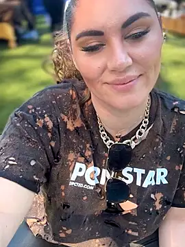 lovely beast online show from March 2026 09:37:02 PM