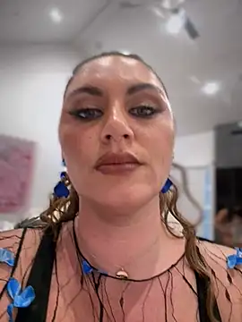 lovely beast online show from March 2026 12:43:02 AM