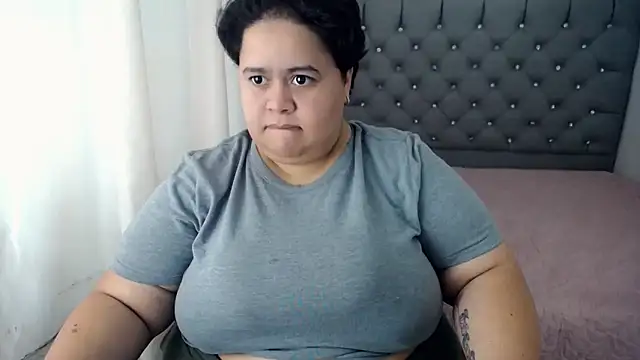 Snapshot of hotlesby4uxxx chatting on December 2024 07:57:01 PM hotlesby4uxxx online show from December 2024 07:57:01 PM