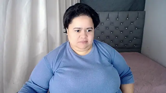 Snapshot of hotlesby4uxxx chatting on December 2024 01:49:01 PM hotlesby4uxxx online show from December 2024 01:49:01 PM