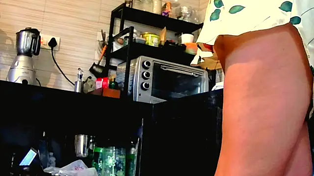 Fun4tipz online show from November 2025 02:22:01 AM