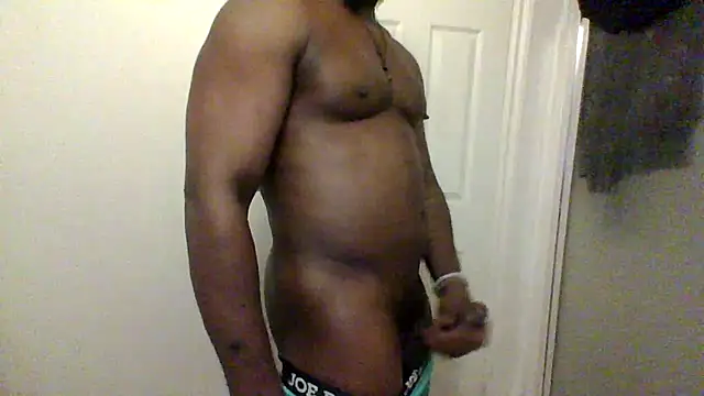 Tramontas online show from November 2025 08:18:02 AM