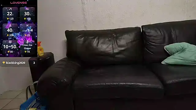 kimberjames84 online show from February 2025 10:04:02 PM