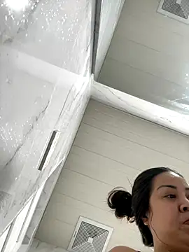 Snapshot of Tightwetholesxx chatting on October 2025 04:13:01 AM Tightwetholesxx online show from October 2025 04:13:01 AM