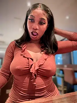 Snapshot of __Nessa__ chatting on October 2025 11:12:01 AM Nessa online show from October 2025 11:12:01 AM