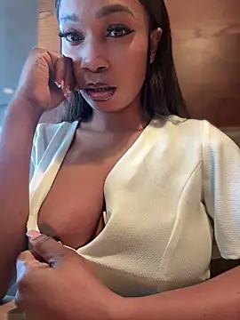 Snapshot of __Nessa__ chatting on February 2025 11:55:02 AM Nessa online show from February 2025 11:55:02 AM