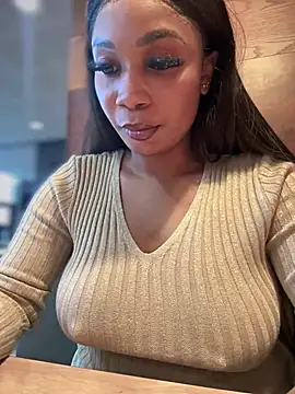 Snapshot of __Nessa__ chatting on January 2025 11:34:02 AM Nessa online show from January 2025 11:34:02 AM