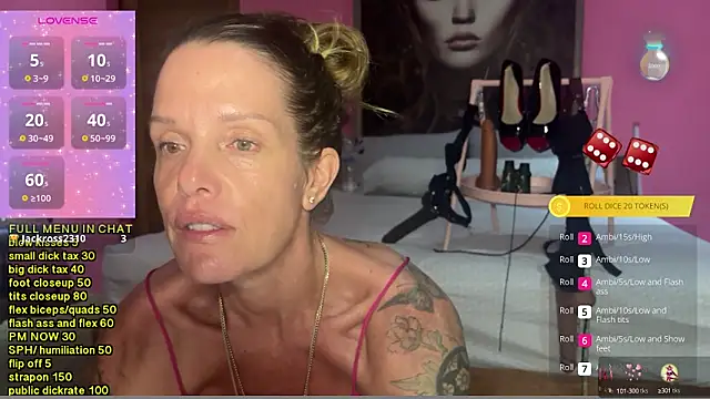 Snapshot of mommyselenafit_ chatting on October 2025 12:50:02 PM mommyselenafit online show from October 2025 12:50:02 PM