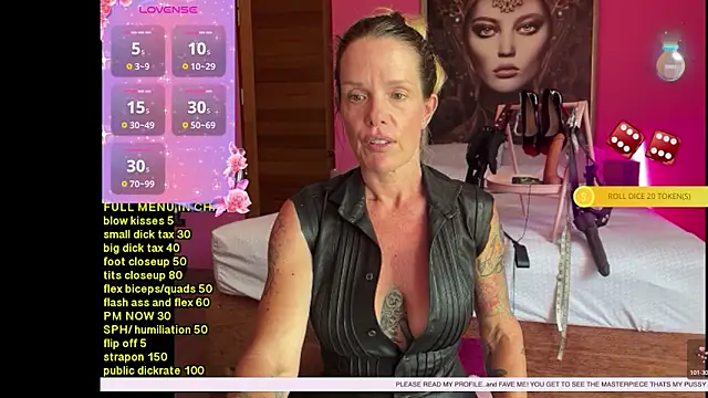 Snapshot of mommyselenafit_ chatting on October 2025 05:41:01 AM mommyselenafit online show from October 2025 05:41:01 AM