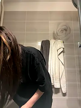 Snapshot of IrisBlues chatting on November 2025 05:27:01 PM IrisBlues online show from November 2025 05:27:01 PM