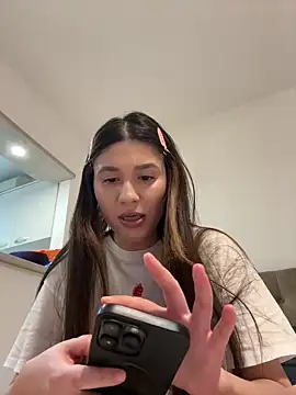 Snapshot of IrisBlues chatting on November 2025 05:27:02 PM IrisBlues online show from November 2025 05:27:02 PM