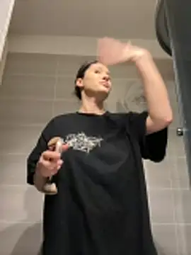 Snapshot of IrisBlues chatting on November 2025 05:27:02 PM IrisBlues online show from November 2025 05:27:02 PM