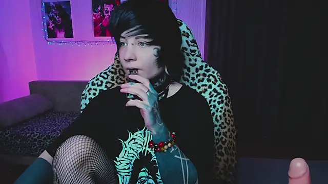 acid trip1l online show from September 2025 08:36:02 PM