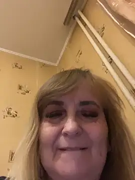 Irina2909xh online show from March 2026 12:12:02 AM