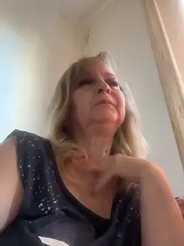 Irina2909xh online show from June 2026 05:29:02 AM