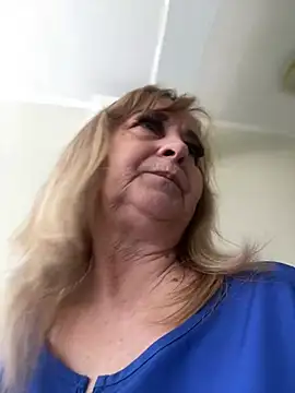 Irina2909xh online show from March 2026 12:41:01 PM