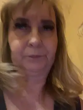 Irina2909xh online show from March 2026 11:30:01 PM