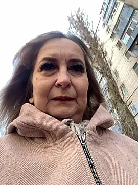 Irina2909xh online show from April 2026 12:31:02 PM