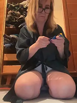 Irina2909xh online show from March 2026 02:04:02 AM