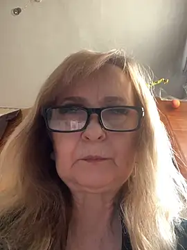 Irina2909xh online show from May 2026 08:09:02 AM