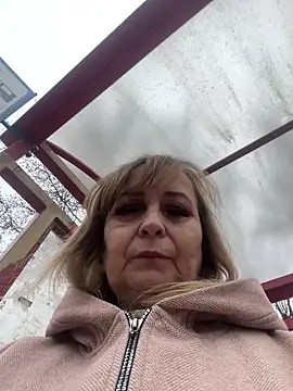 Irina2909xh online show from April 2026 02:29:02 PM