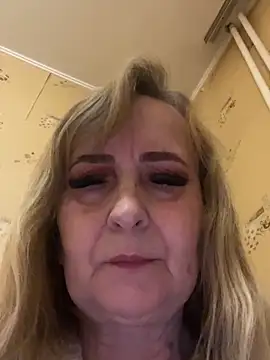 Irina2909xh online show from April 2026 11:17:02 PM