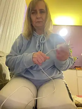 Irina2909xh online show from February 2026 09:46:02 PM