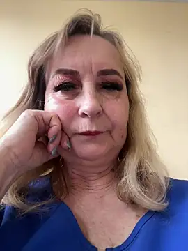 Irina2909xh online show from April 2026 08:42:01 AM