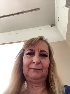 Irina2909xh online show from April 2026 10:28:02 AM