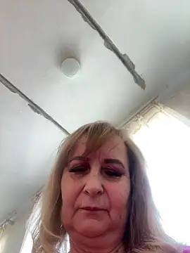 Irina2909xh online show from March 2026 12:31:02 PM