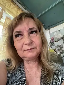 Snapshot of Irina2909@xh chatting on July 2026 08:10:01 AM Irina2909xh online show from July 2026 08:10:01 AM