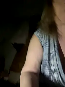 Irina2909xh online show from December 2025 09:09:02 PM