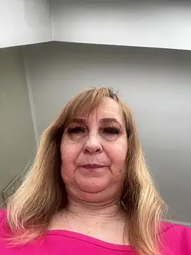 Irina2909xh online show from February 2026 12:17:02 PM