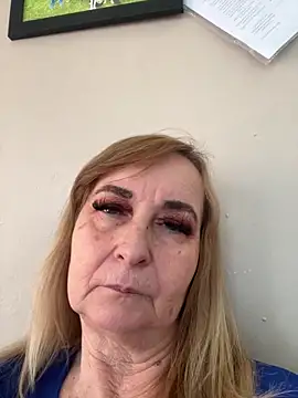 Irina2909xh online show from March 2026 12:06:01 PM