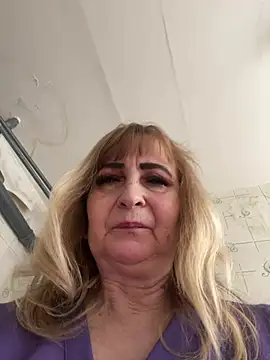 Irina2909xh online show from January 2026 11:25:02 AM