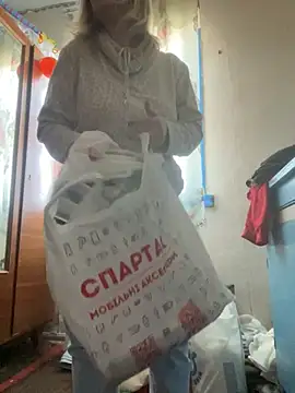 Irina2909xh online show from February 2026 01:35:02 PM