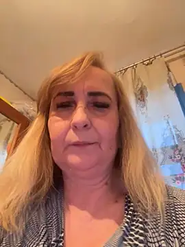 Irina2909xh online show from December 2025 12:37:01 PM