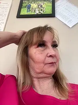 Irina2909xh online show from February 2026 12:17:01 PM