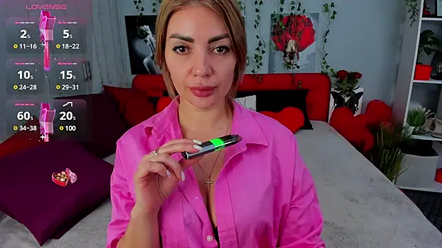 Snapshot of LunaBellucci chatting on March 2025 10:58:02 AM LunaBellucci online show from March 2025 10:58:02 AM