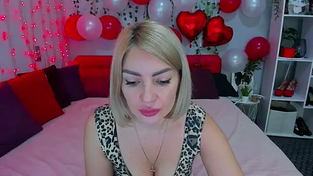 LunaBellucci online show from February 2026 08:56:02 AM