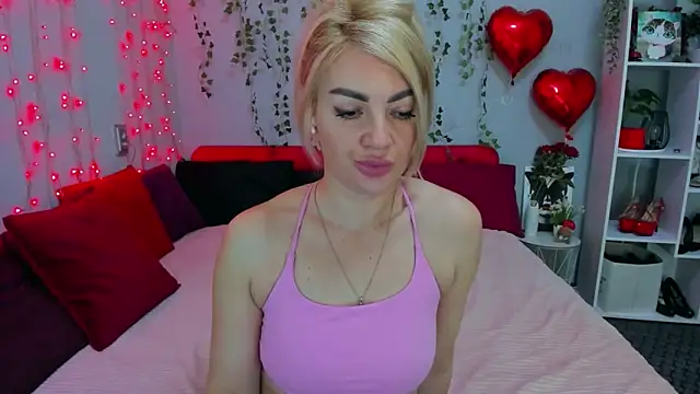 LunaBellucci online show from March 2026 08:26:33 AM