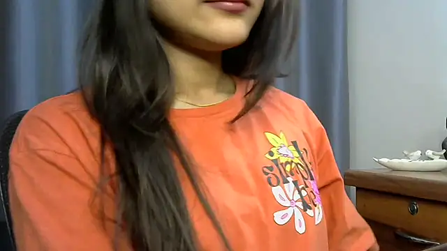 Snapshot of selen_5 chatting on March 2025 07:04:01 PM selen 5 online show from March 2025 07:04:01 PM