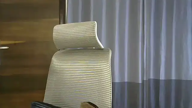 Snapshot of selen_5 chatting on October 2025 06:19:01 PM selen 5 online show from October 2025 06:19:01 PM