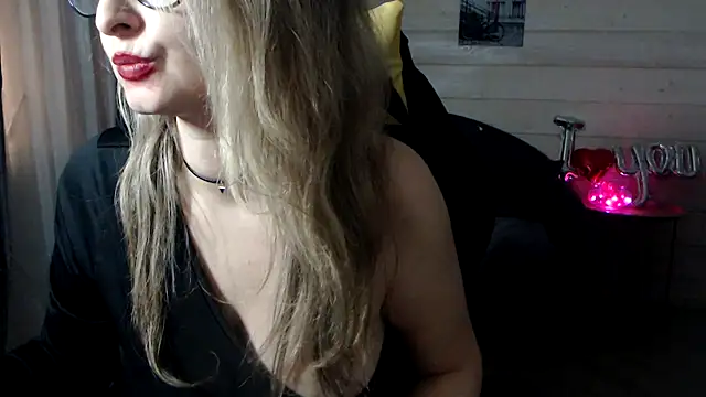 RubiLakros online show from February 2025 09:37:02 PM