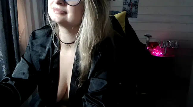 RubiLakros online show from February 2025 09:42:01 PM