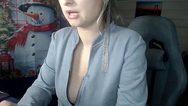 Snapshot of RubiLakros chatting on December 2025 10:10:01 PM RubiLakros online show from December 2025 10:10:01 PM