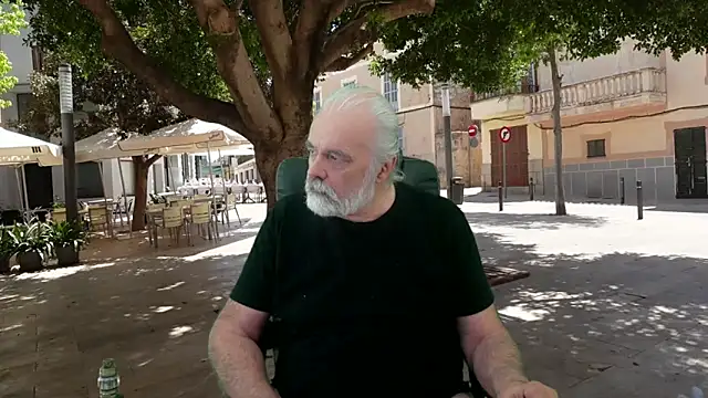 madriano online show from May 2026 04:37:01 PM