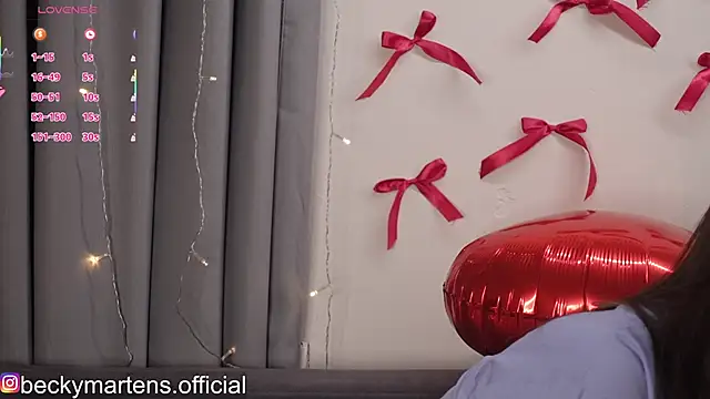 Snapshot of BeckyMartens chatting on February 2026 04:23:01 AM BeckyMartens online show from February 2026 04:23:01 AM