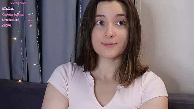 Snapshot of BeckyMartens chatting on September 2025 01:01:02 AM BeckyMartens online show from September 2025 01:01:02 AM