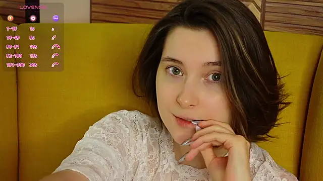 Snapshot of BeckyMartens chatting on March 2025 07:15:01 AM BeckyMartens online show from March 2025 07:15:01 AM